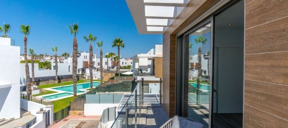 Villa de 4 dormitorios en Alicante, Spain No. 190449 18