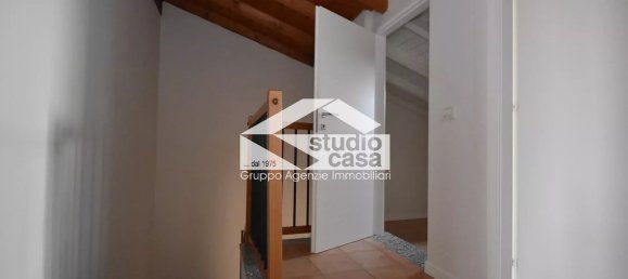 4 chambres Maison à Cumignano sul Naviglio, Italy No. 361956 11