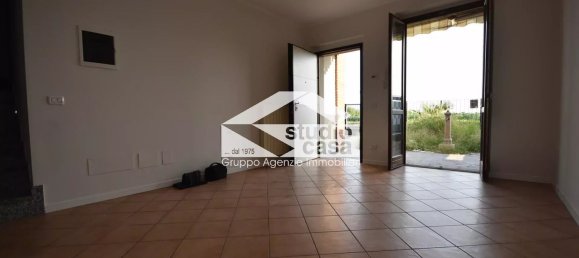 4 chambres Maison à Cumignano sul Naviglio, Italy No. 361956 6