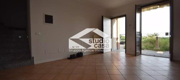 4 chambres Maison à Cumignano sul Naviglio, Italy No. 361956 3