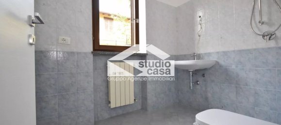 4 chambres Maison à Cumignano sul Naviglio, Italy No. 361956 10