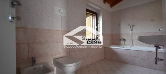 4 chambres Maison à Cumignano sul Naviglio, Italy No. 361956 14