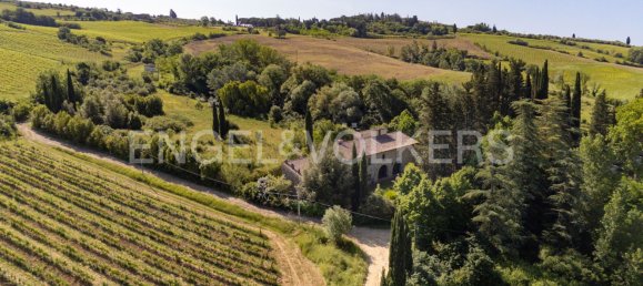 7 bedrooms House in Poggibonsi, Italy No. 295169 2