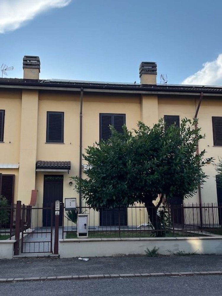 5غرفة منزل في Tortona, Italy رقم 288631