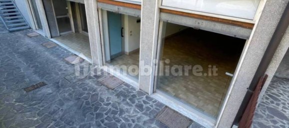 1 room Office in Albino, Italy No. 78307 4