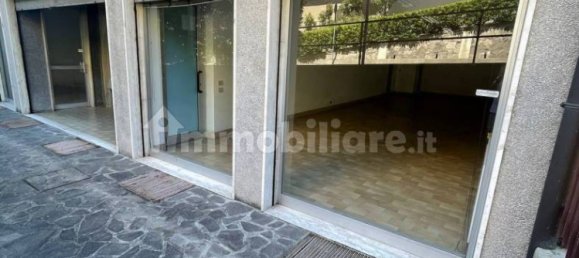 1 room Office in Albino, Italy No. 78307 3