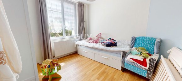 Casa de 3 dormitorios en Tours, France No. 255670 9