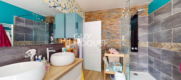 Casa de 3 dormitorios en Tours, France No. 255670 10