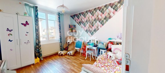 Casa de 3 dormitorios en Tours, France No. 255670 8