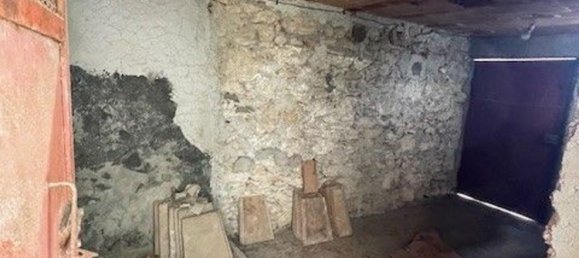 Дом с 6 комнатами в Ферентино, Италия № 20861 9