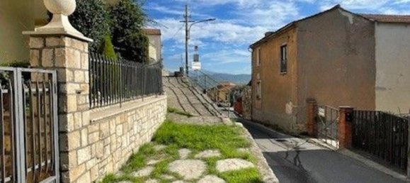 Дом с 6 комнатами в Ферентино, Италия № 20861 26