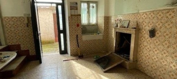 Дом с 6 комнатами в Ферентино, Италия № 20861 17