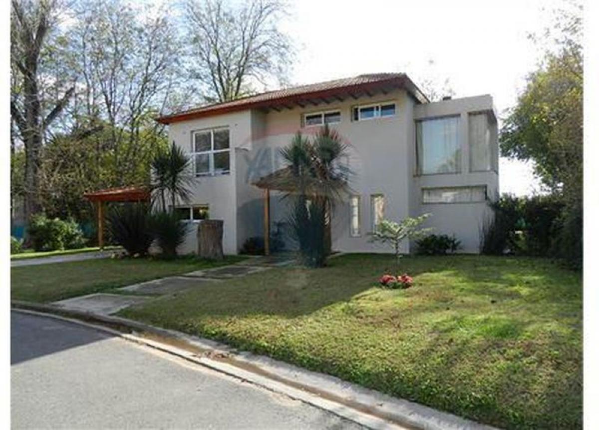 Casa T3 em Escobar, Argentina N.º 7809