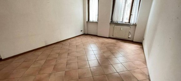 3 rooms Apartment in Villa Cortese, Italy No. 134110 6