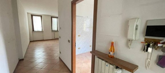 3 rooms Apartment in Villa Cortese, Italy No. 134110 11