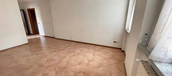 3 rooms Apartment in Villa Cortese, Italy No. 134110 5
