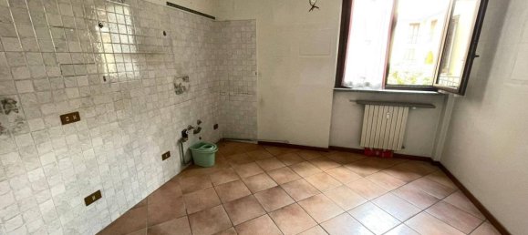 3 rooms Apartment in Villa Cortese, Italy No. 134110 10