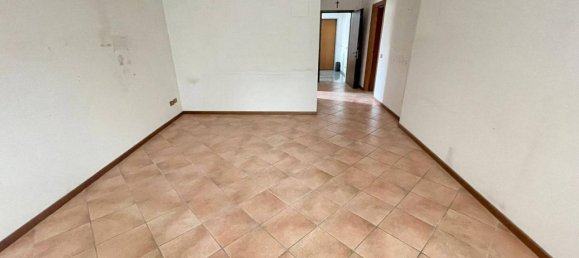 3 rooms Apartment in Villa Cortese, Italy No. 134110 3