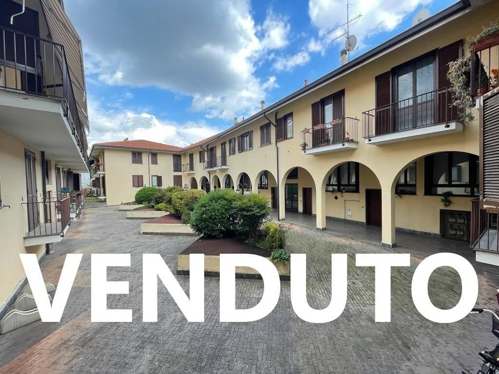 3 rooms Apartment in Villa Cortese, Italy No. 134110