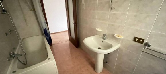 3 rooms Apartment in Villa Cortese, Italy No. 134110 18