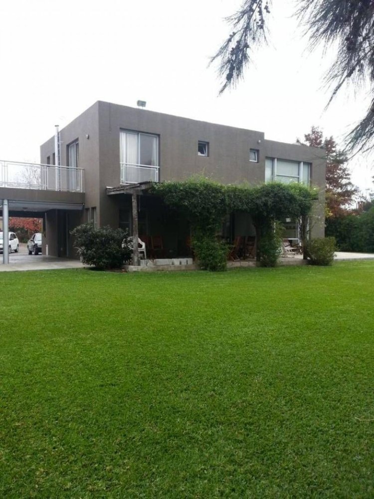 4 bedrooms House in Pilar, Argentina No. 20262
