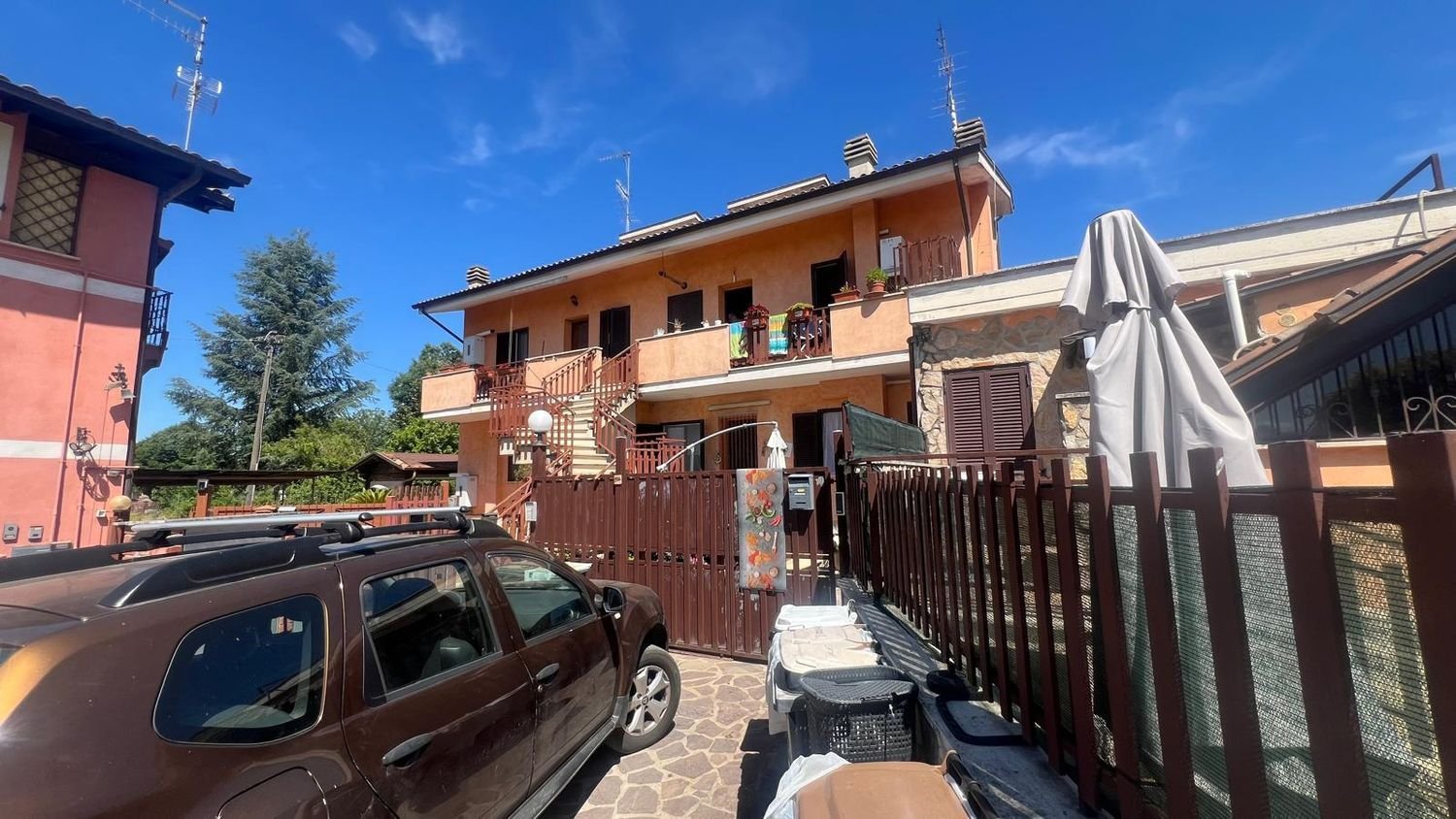 Dúplex de 3 habitaciónes en Cave, Italy No. 304308