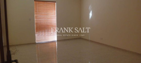 3 bedrooms House in Attard, Malta No. 3674 12