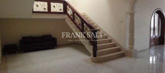 3 bedrooms House in Attard, Malta No. 3674 8