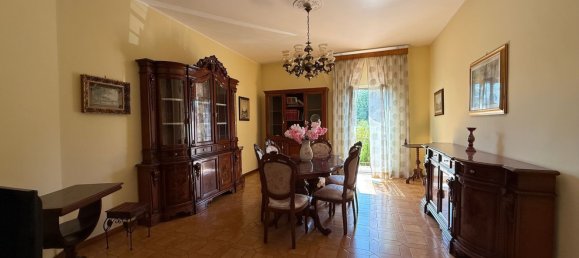 Casa de 7 habitaciónes en Frosinone, Italy No. 285958 4