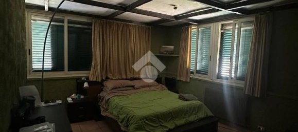 4 rooms Apartment in Rome, Italy No. 156873 27