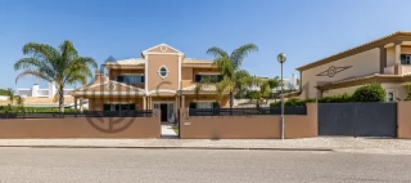 4 bedrooms House in Albufeira, Portugal No. 119880 3