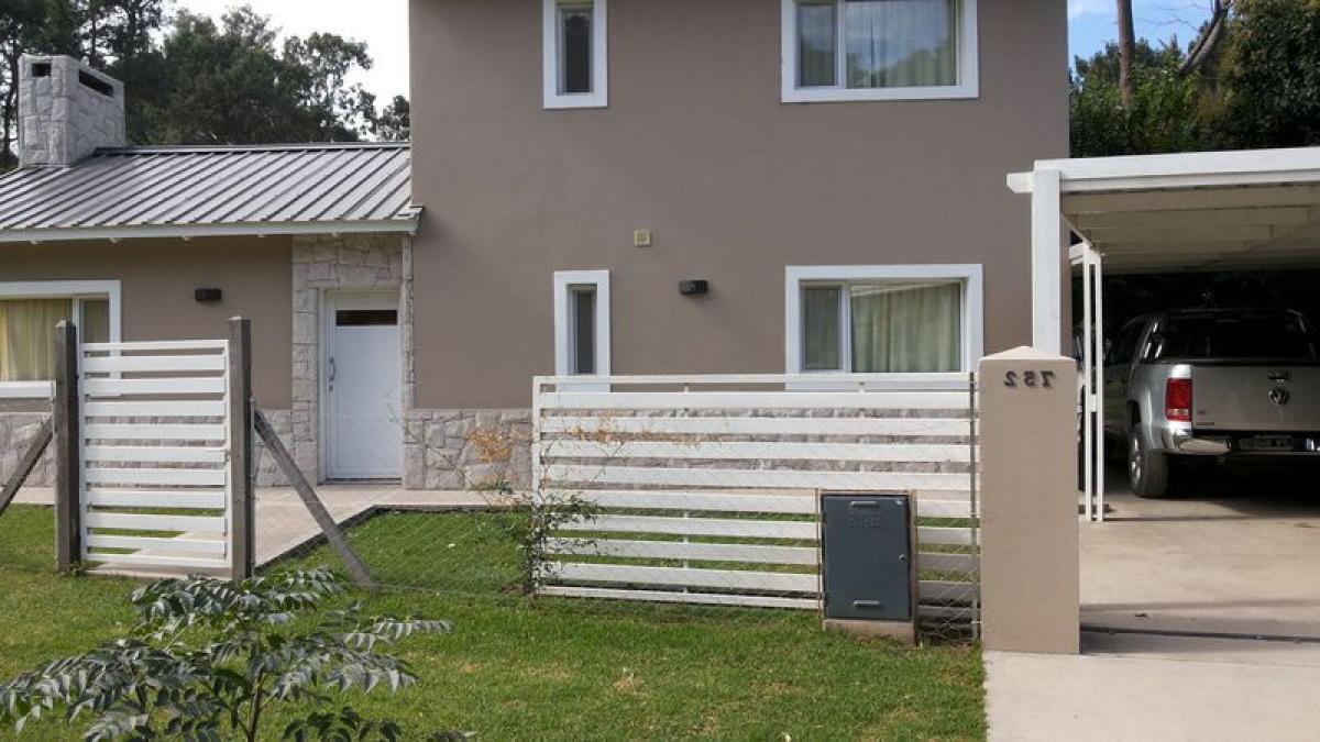 2 bedrooms House in Buenos Aires, Argentina No. 95614