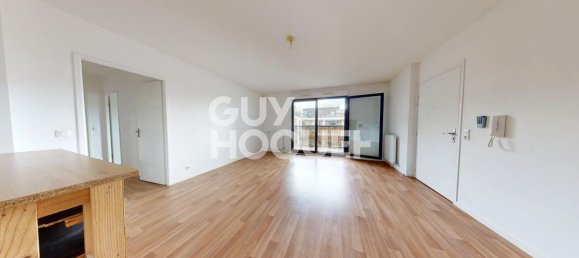 2 bedrooms Apartment in Aubervilliers, France No. 129810 3