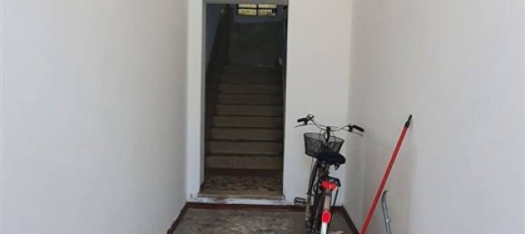 580m² Building in Solesino, Italy No. 60609 5