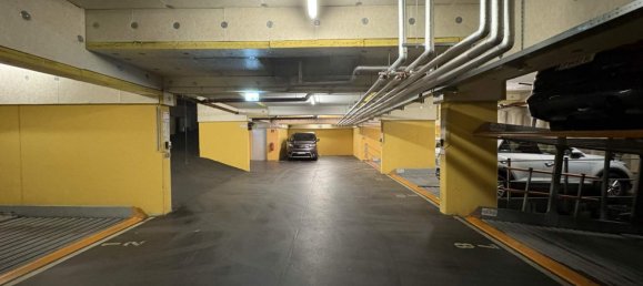 Parking à Ottakring, Austria No. 131814 5