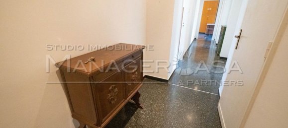 3 bedrooms Apartment in Genoa, Italy No. 377892 4