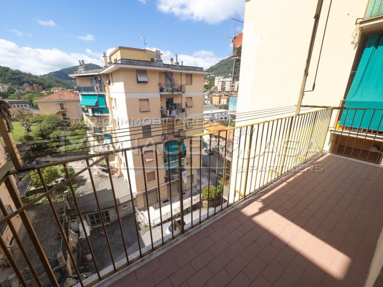 3 bedrooms Apartment in Genoa, Italy No. 377892