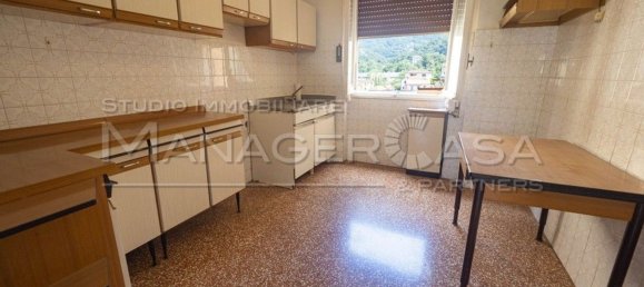 3 bedrooms Apartment in Genoa, Italy No. 377892 9