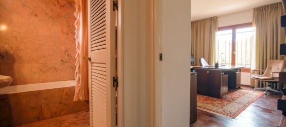 5 bedrooms House in La Nucia, Spain No. 11931 18