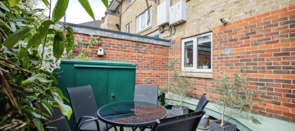 2 bedrooms Apartment in London, United Kingdom No. 10470 11