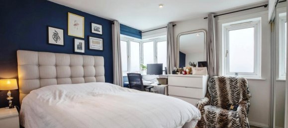 2 bedrooms Apartment in London, United Kingdom No. 10470 3