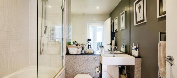 2 bedrooms Apartment in London, United Kingdom No. 10470 14