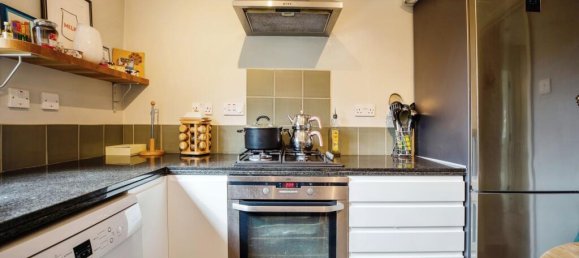 2 bedrooms Apartment in London, United Kingdom No. 10470 13