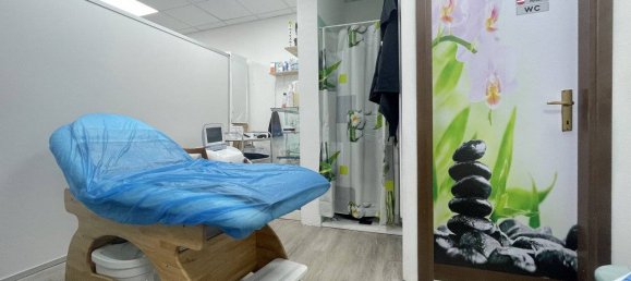 Propiedad comercial de 2 habitaciónes en Udine, Italy No. 329014 13