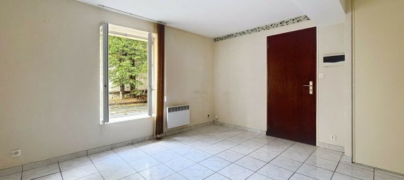 Studio in Chaponost, France, Nr. 358558 2