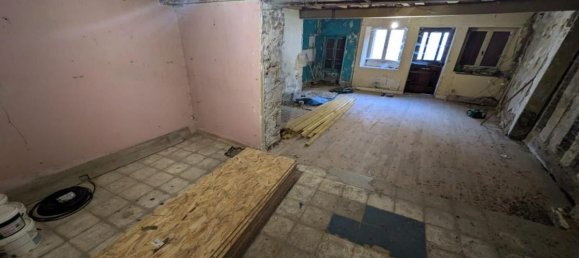 3 bedrooms House in Saint-Seine-l'Abbaye, France No. 193906 4