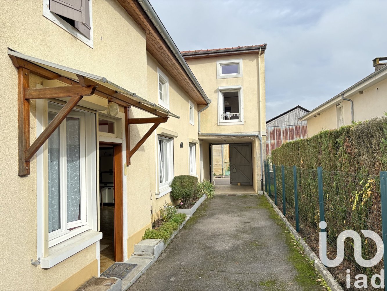 Casa T3 em Dommartin-le-Saint-Pere, France N.º 227905