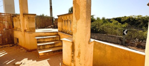 3 bedrooms House in Tricase, Italy No. 339810 4