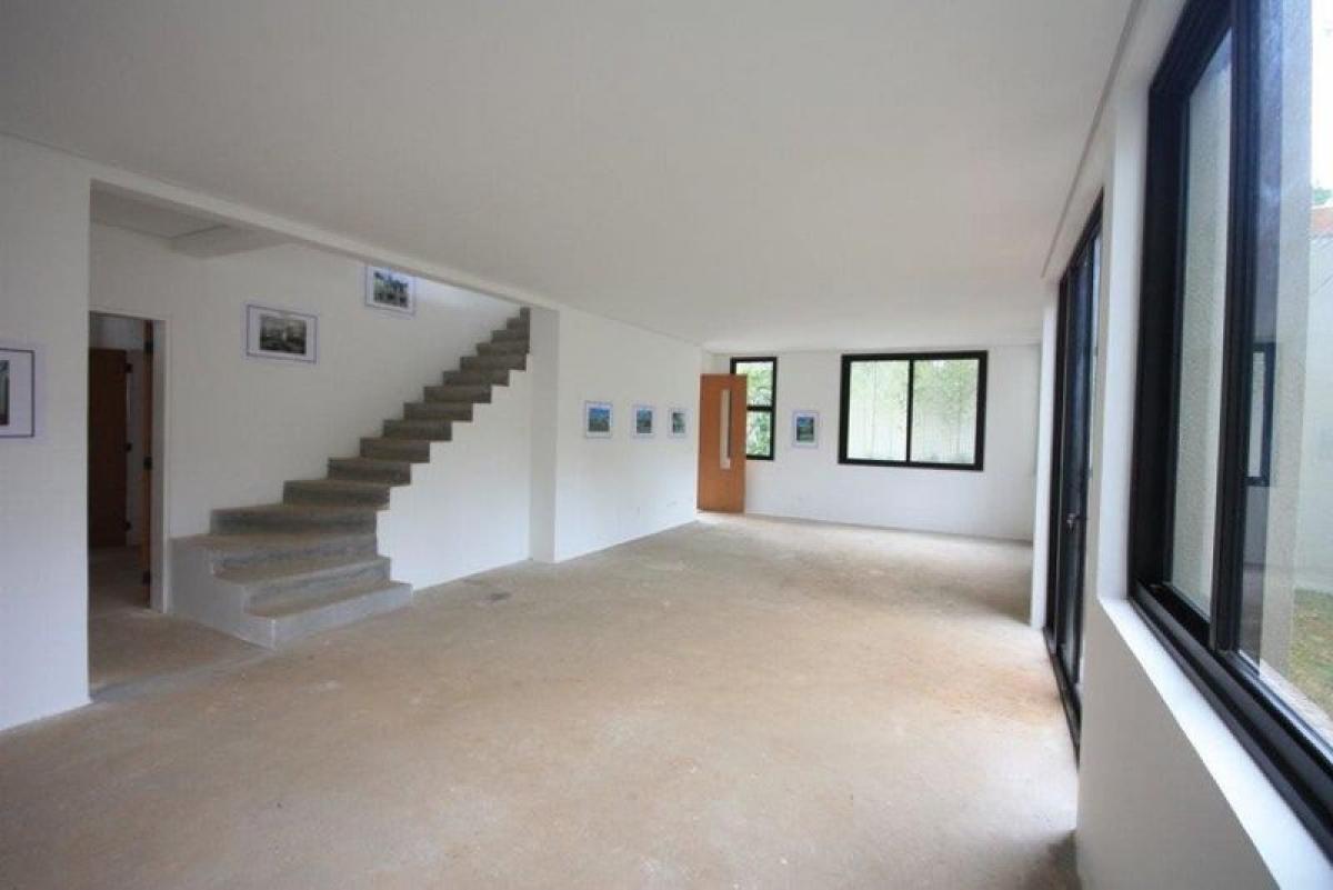 4 bedrooms House in Sao Paulo, Brazil No. 515227