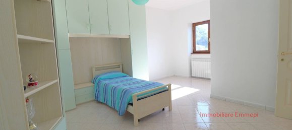 4 Schlafzimmer Haus in Tolfa, Italy, Nr. 46709 15
